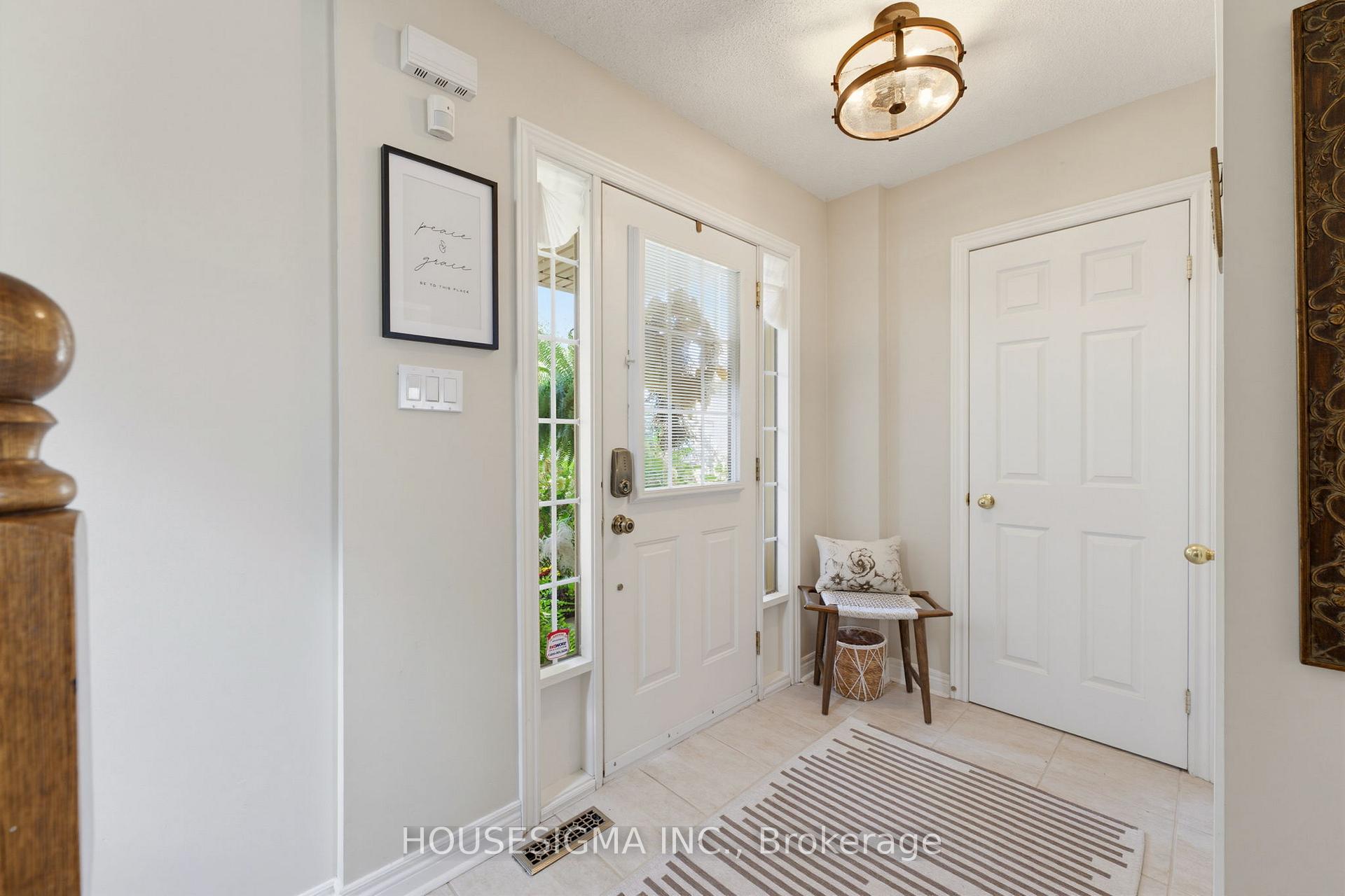 Photo 4 of 103 Thoroughbred Boulevard, Hamilton, Meadowlands — HOMEH