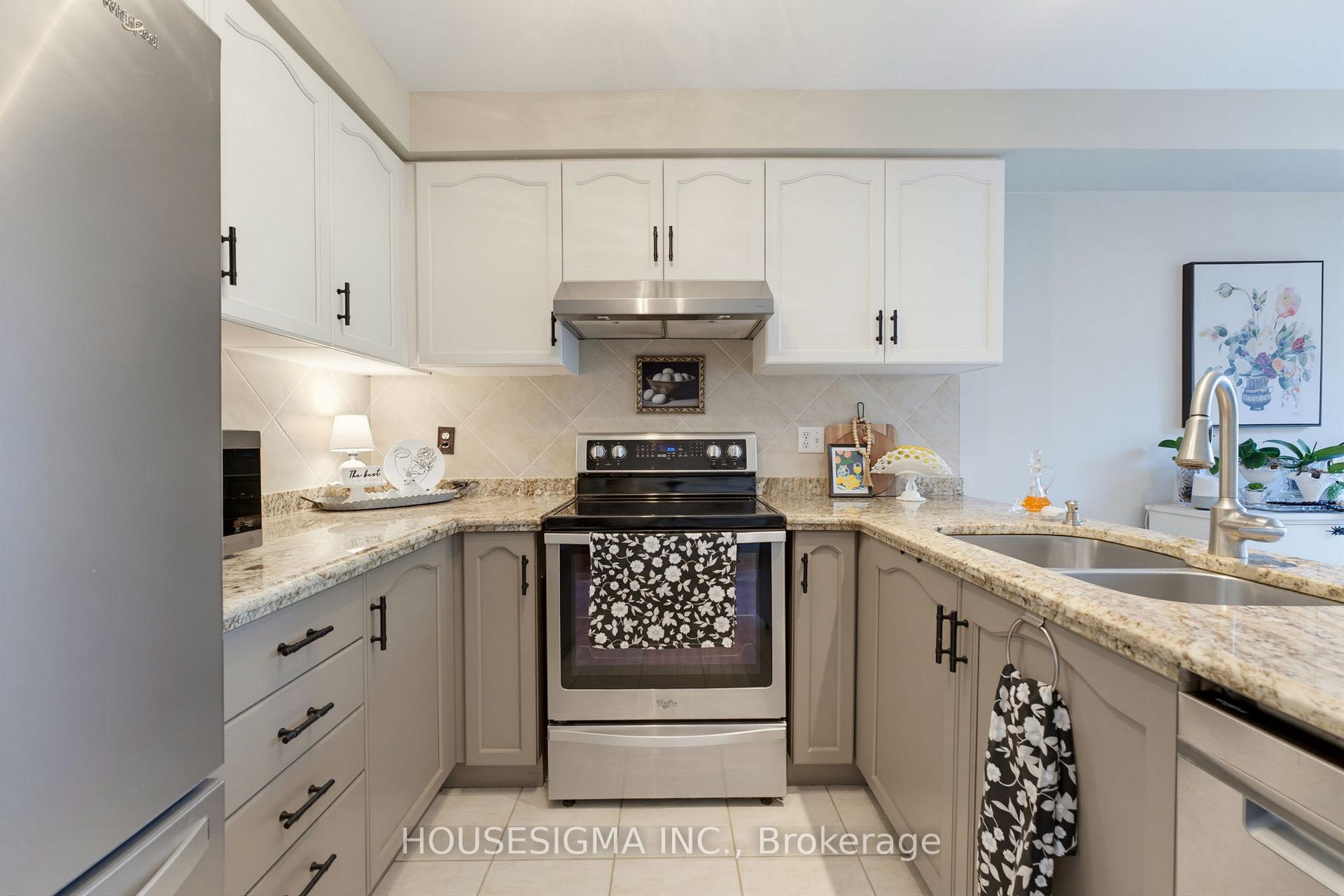Photo 7 of 103 Thoroughbred Boulevard, Hamilton, Meadowlands — HOMEH
