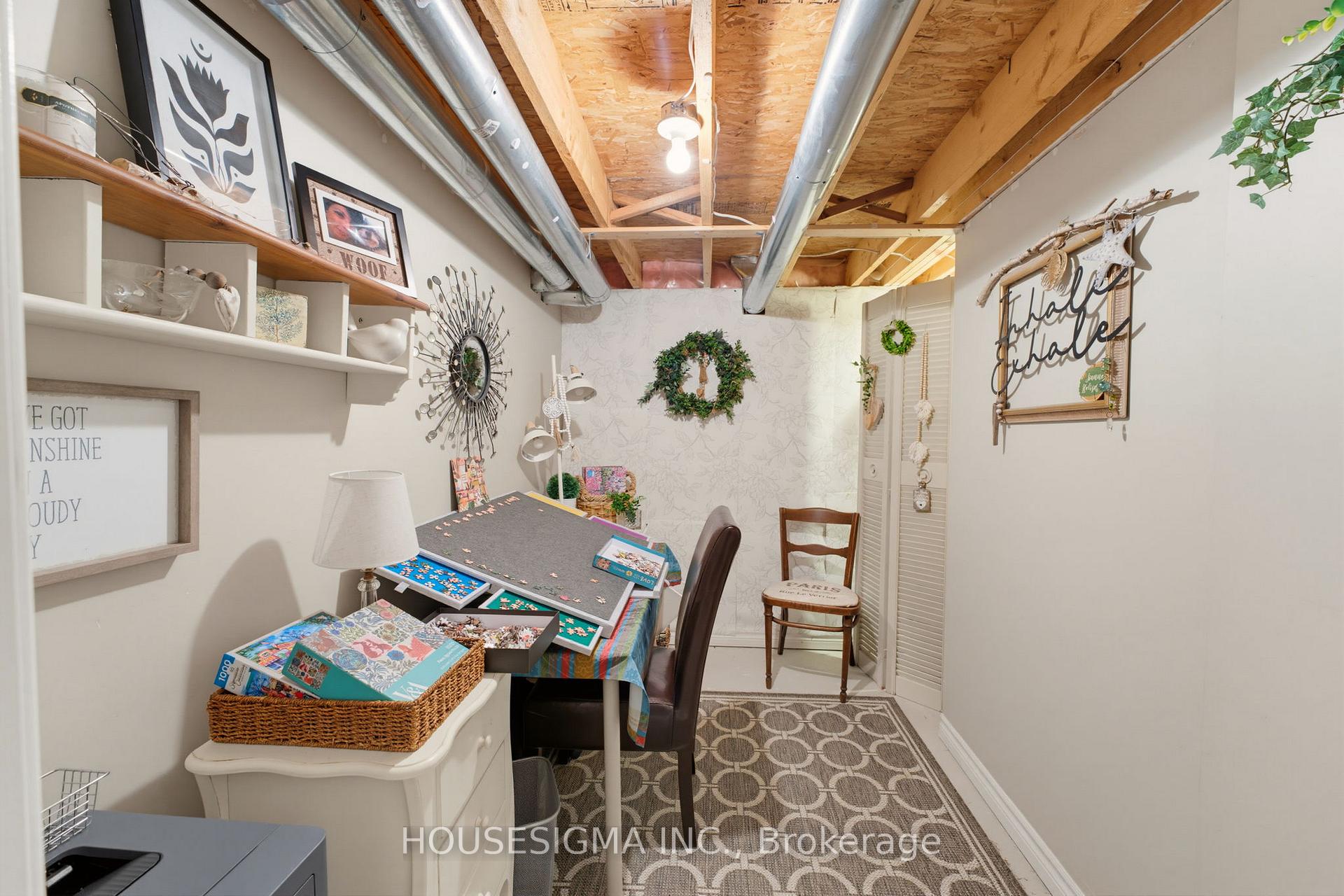 Photo 27 of 103 Thoroughbred Boulevard, Hamilton, Meadowlands — HOMEH