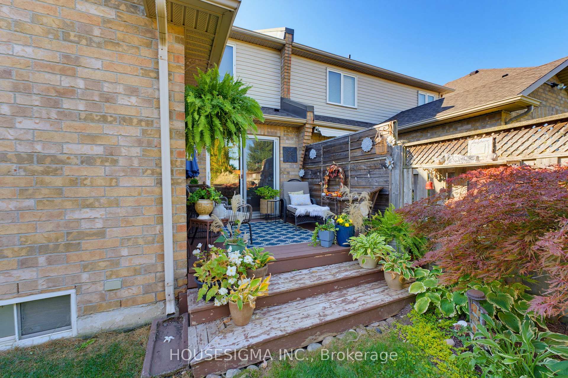 Photo 30 of 103 Thoroughbred Boulevard, Hamilton, Meadowlands — HOMEH