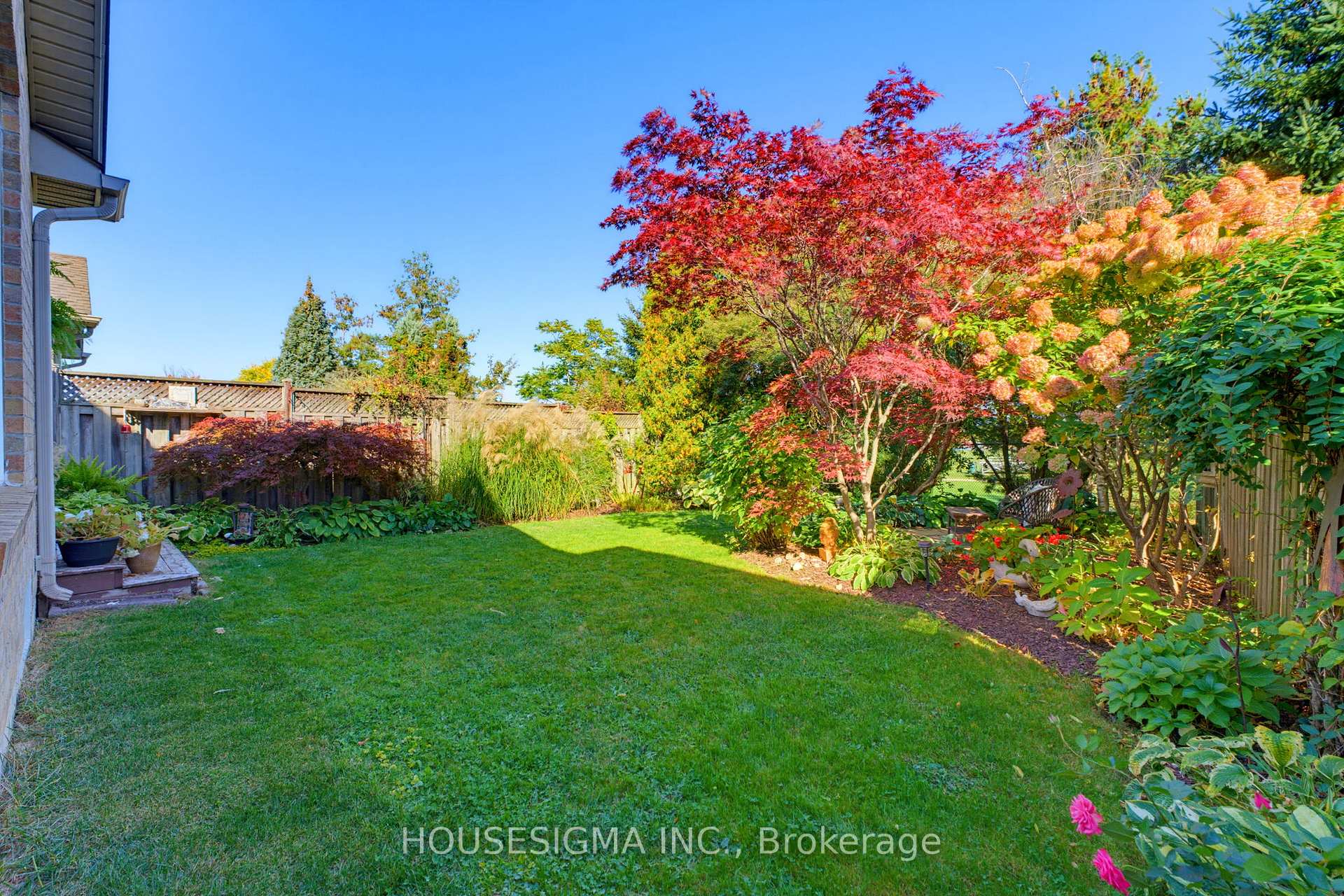 Photo 32 of 103 Thoroughbred Boulevard, Hamilton, Meadowlands — HOMEH