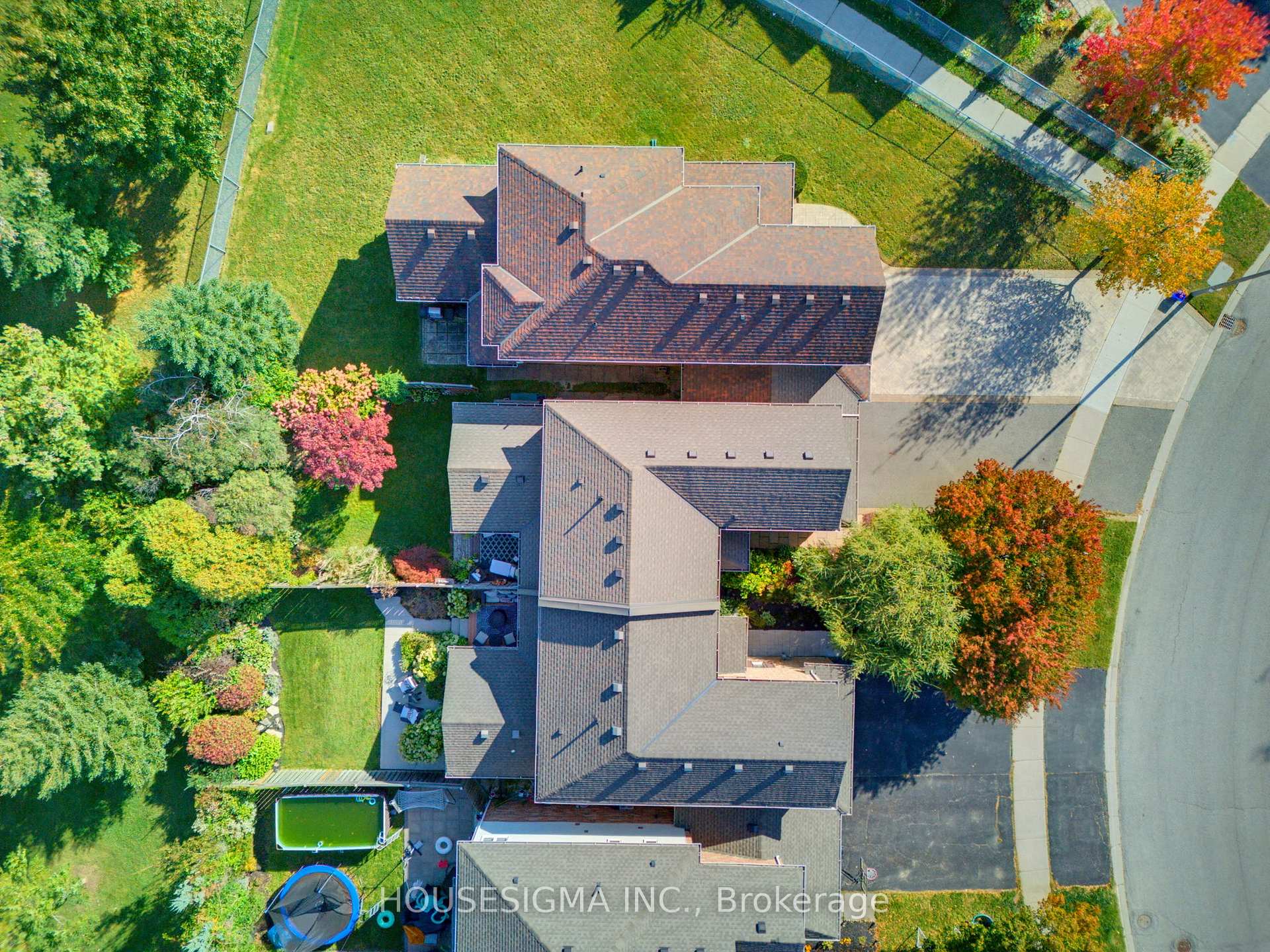 Photo 39 of 103 Thoroughbred Boulevard, Hamilton, Meadowlands — HOMEH