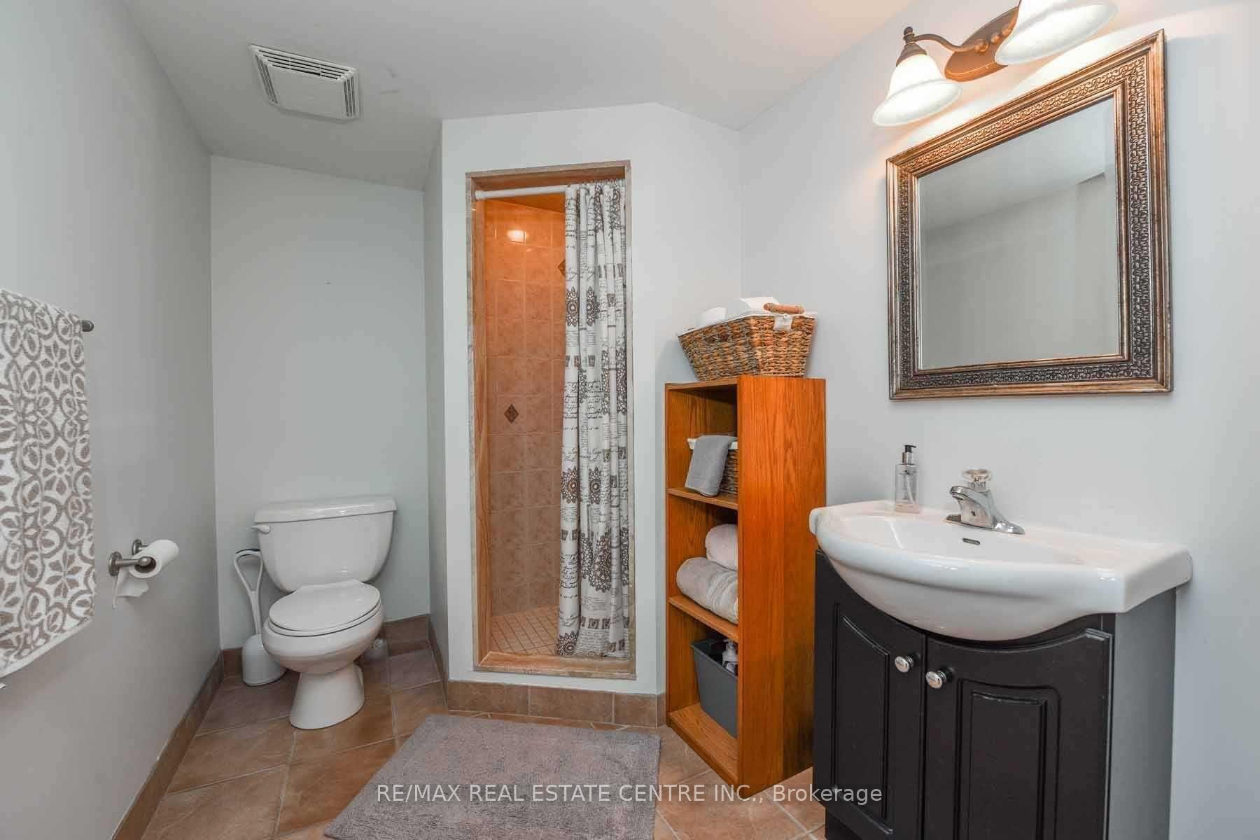 Photo 22 of 764 Avocado Crescent, Mississauga, Meadowvale Village — HOMEH