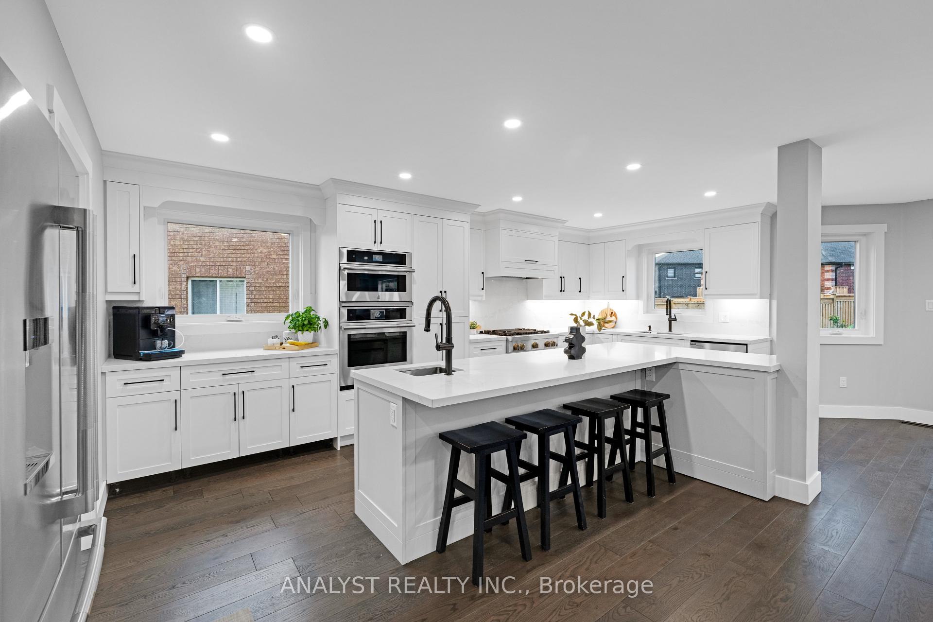 Photo 1 of 65 Sun King Crescent, Barrie, Innis-Shore — HOMEH
