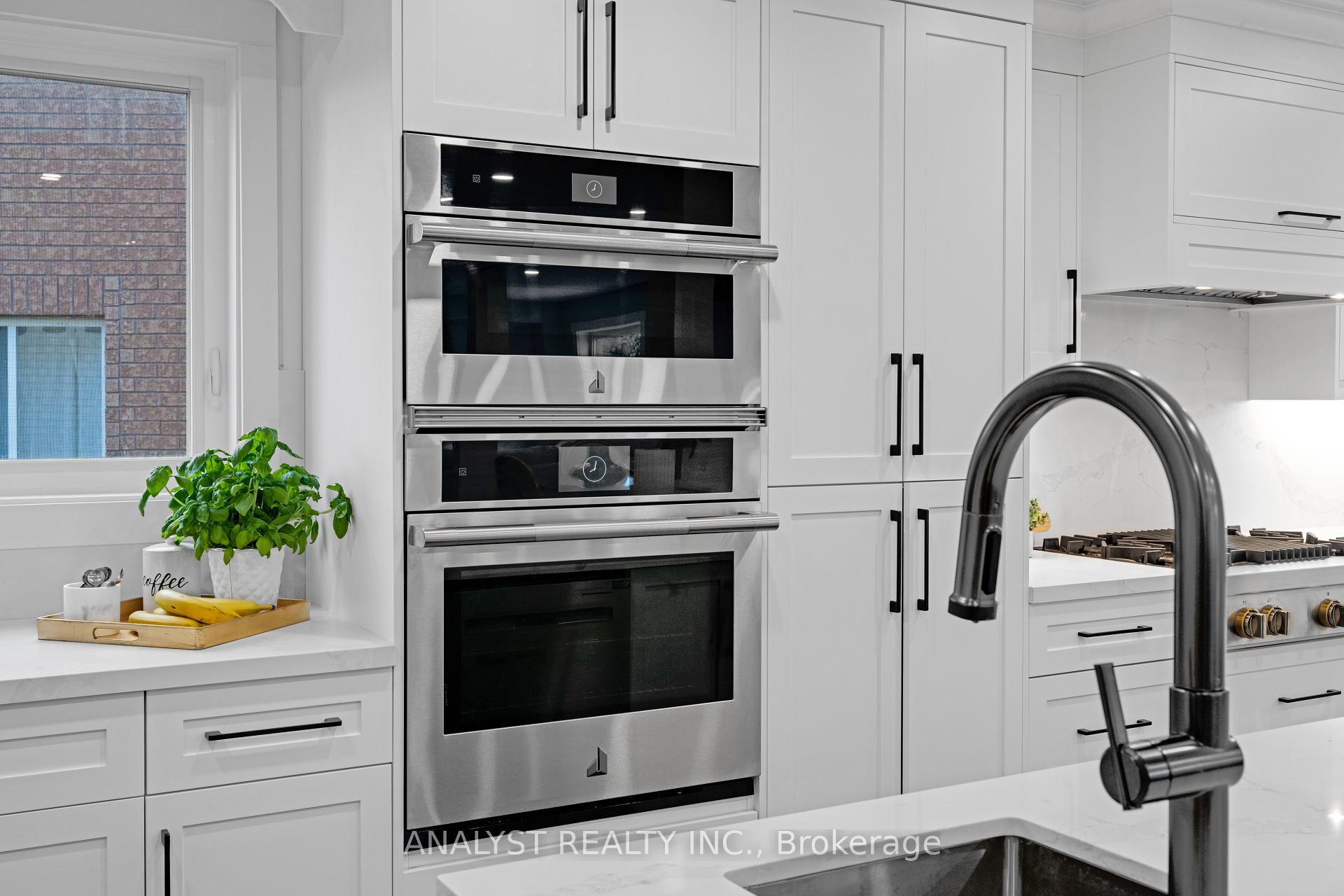 Photo 9 of 65 Sun King Crescent, Barrie, Innis-Shore — HOMEH
