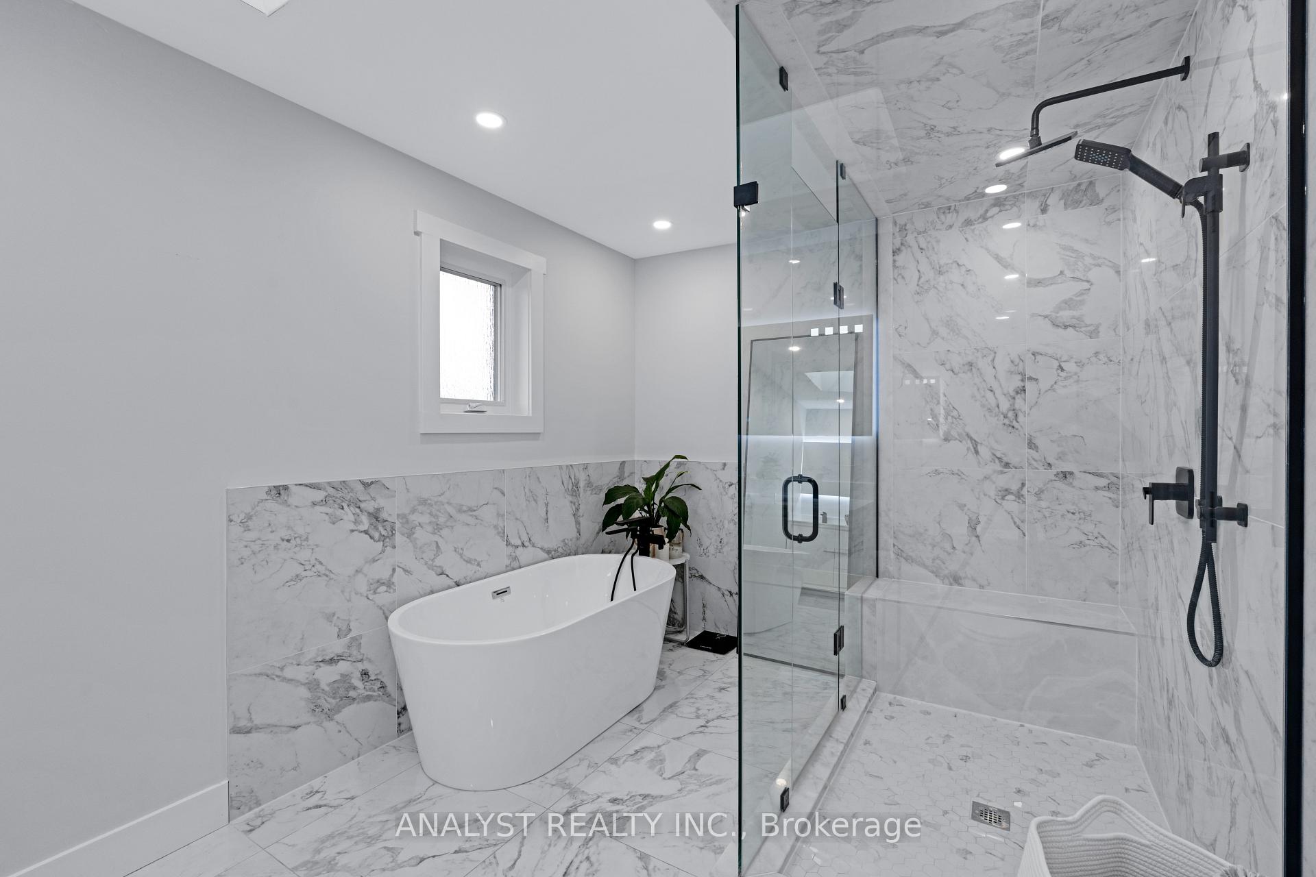 Photo 26 of 65 Sun King Crescent, Barrie, Innis-Shore — HOMEH