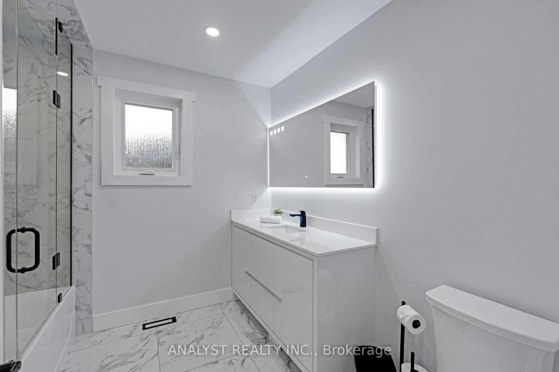 Photo 32 of 65 Sun King Crescent, Barrie, Innis-Shore — HOMEH