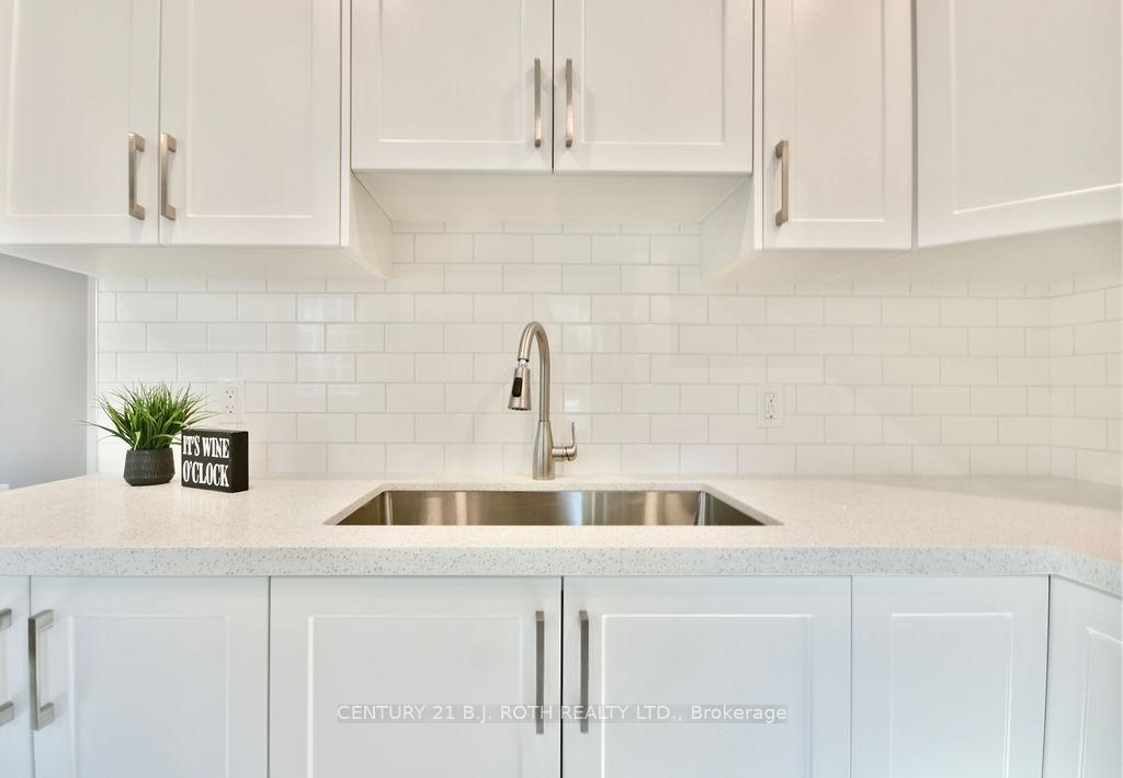 Photo 3 of UPPER97 Queen Street, Barrie, Codrington — HOMEH