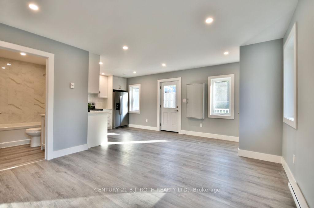 Photo 10 of UPPER97 Queen Street, Barrie, Codrington — HOMEH