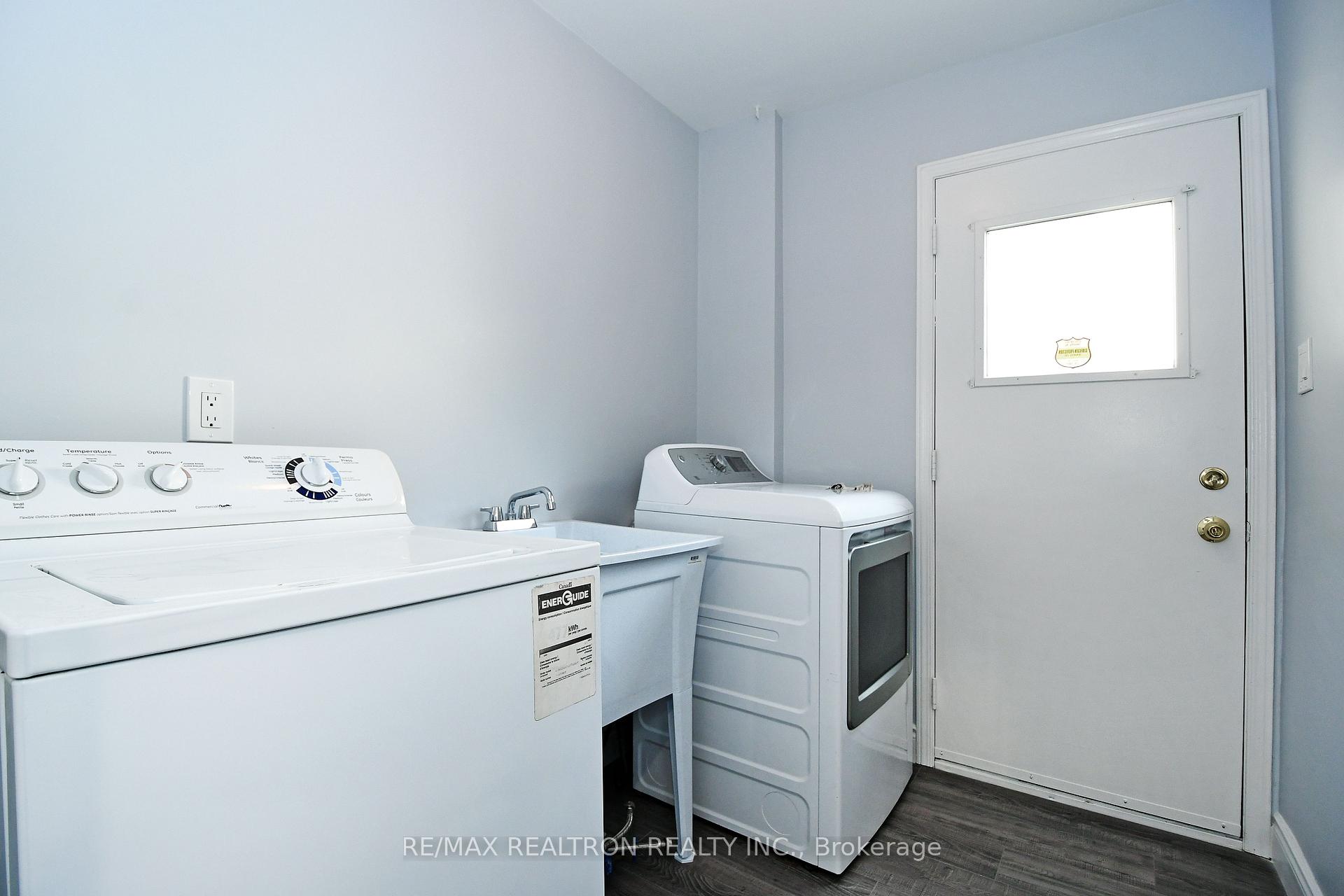 Photo 18 of 89 Browning Trail, Barrie, Letitia Heights — HOMEH