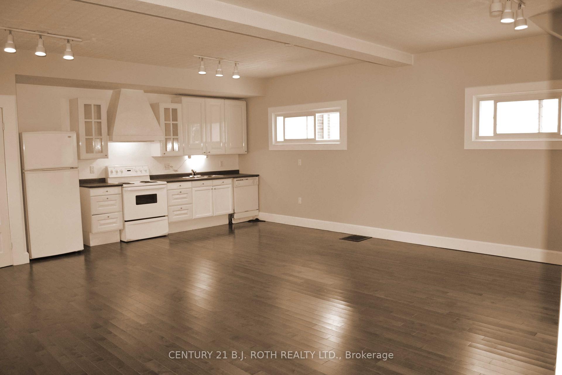 Photo 6 of 52 Holgate Street, Barrie, Allandale — HOMEH
