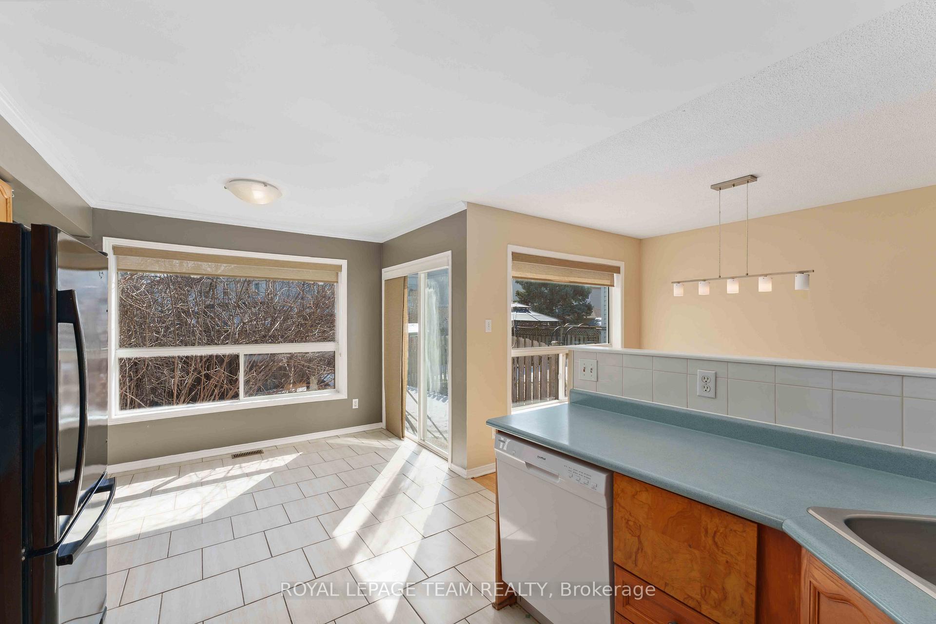 Photo 16 of 57 Sutcliffe Terrace, Ottawa, Barrhaven - Longfields — HOMEH