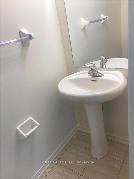 Photo 14 of Unit 8, 2563 Sixth Line, Oakville, River Oaks — HOMEH