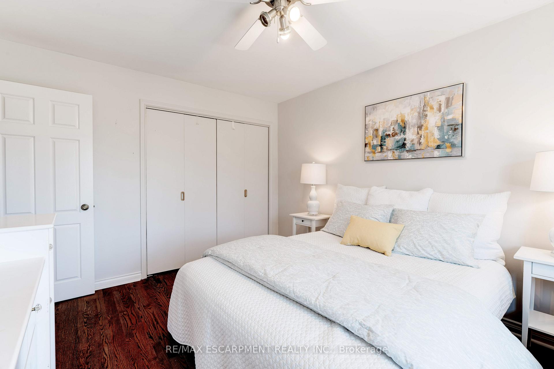 Photo 32 of 4302 Shoreacres Place, Burlington, Shoreacres — HOMEH