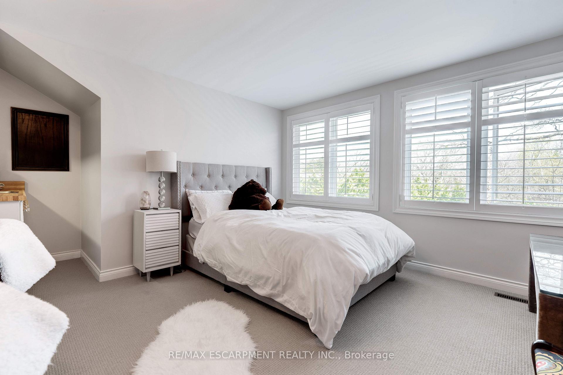 Photo 20 of 4302 Shoreacres Place, Burlington, Shoreacres — HOMEH