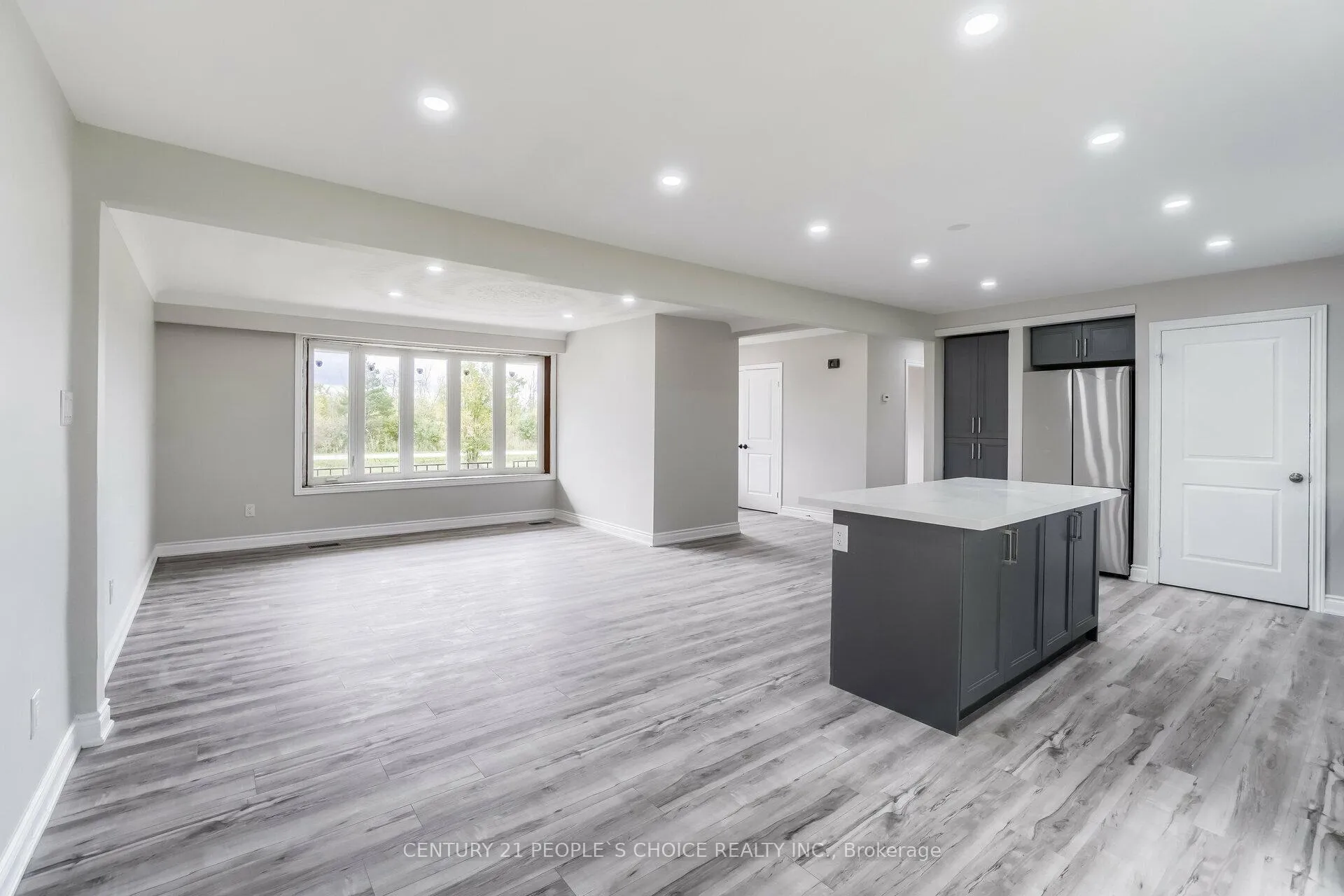 Photo 8 of 643 South Townline Road, Hamilton, Stoney Creek — HOMEH