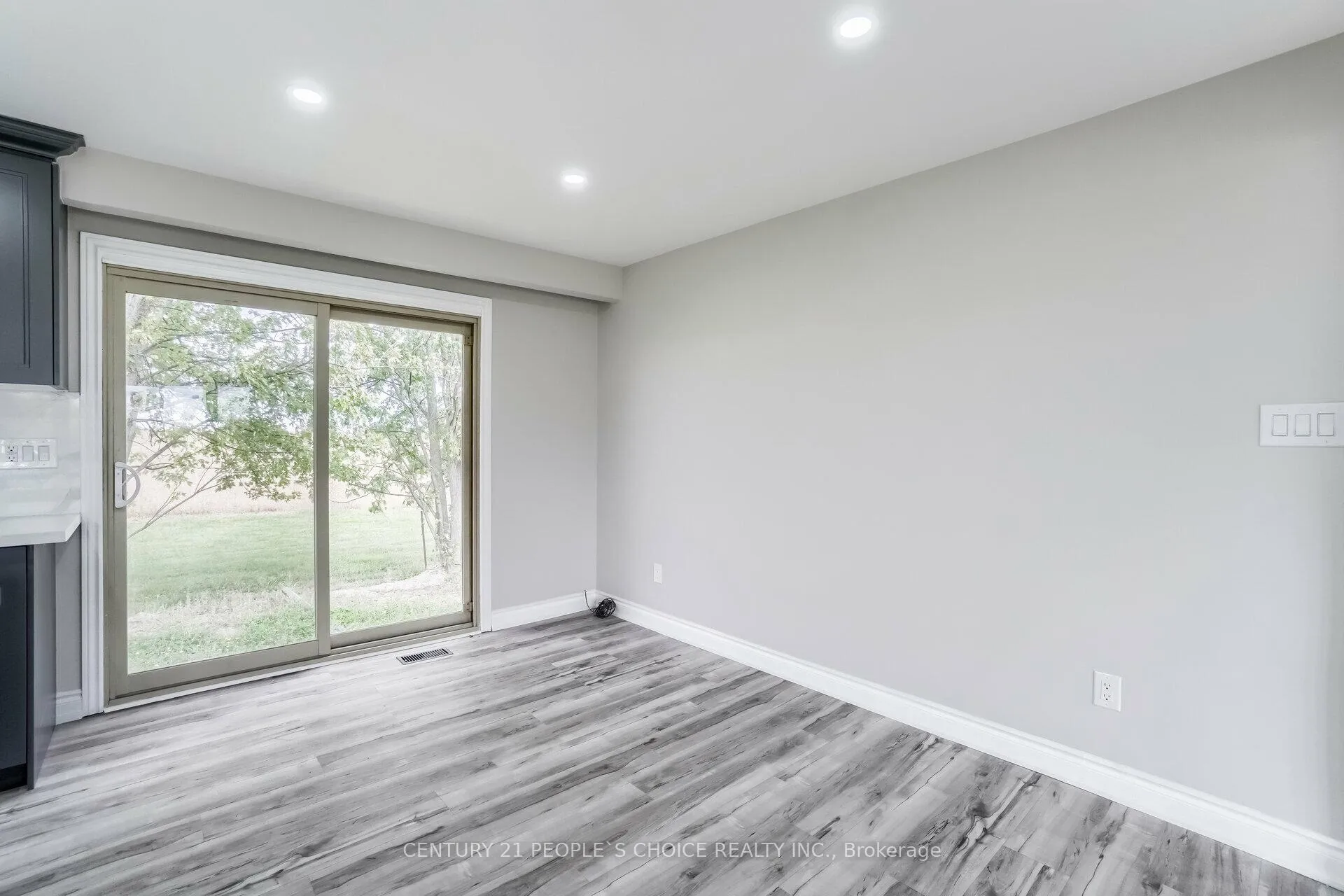 Photo 9 of 643 South Townline Road, Hamilton, Stoney Creek — HOMEH