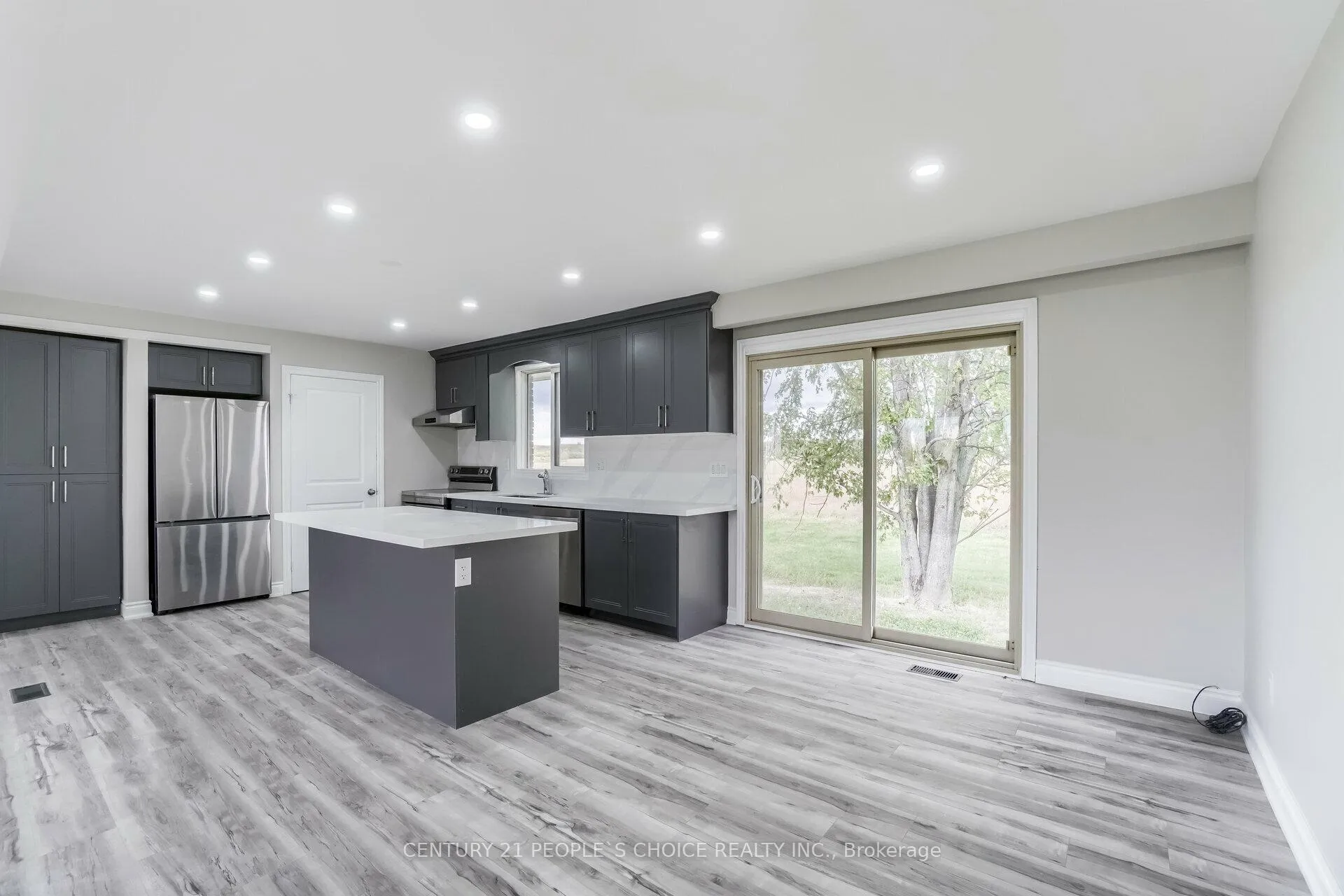 Photo 10 of 643 South Townline Road, Hamilton, Stoney Creek — HOMEH