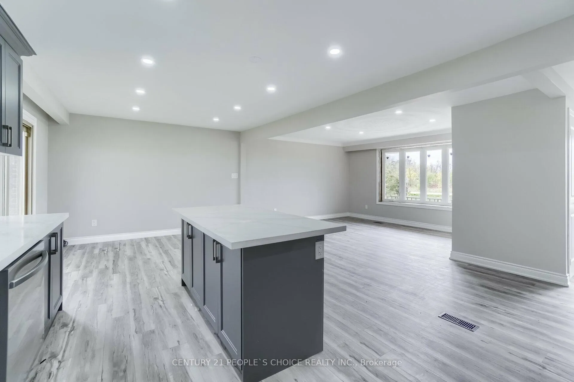 Photo 14 of 643 South Townline Road, Hamilton, Stoney Creek — HOMEH