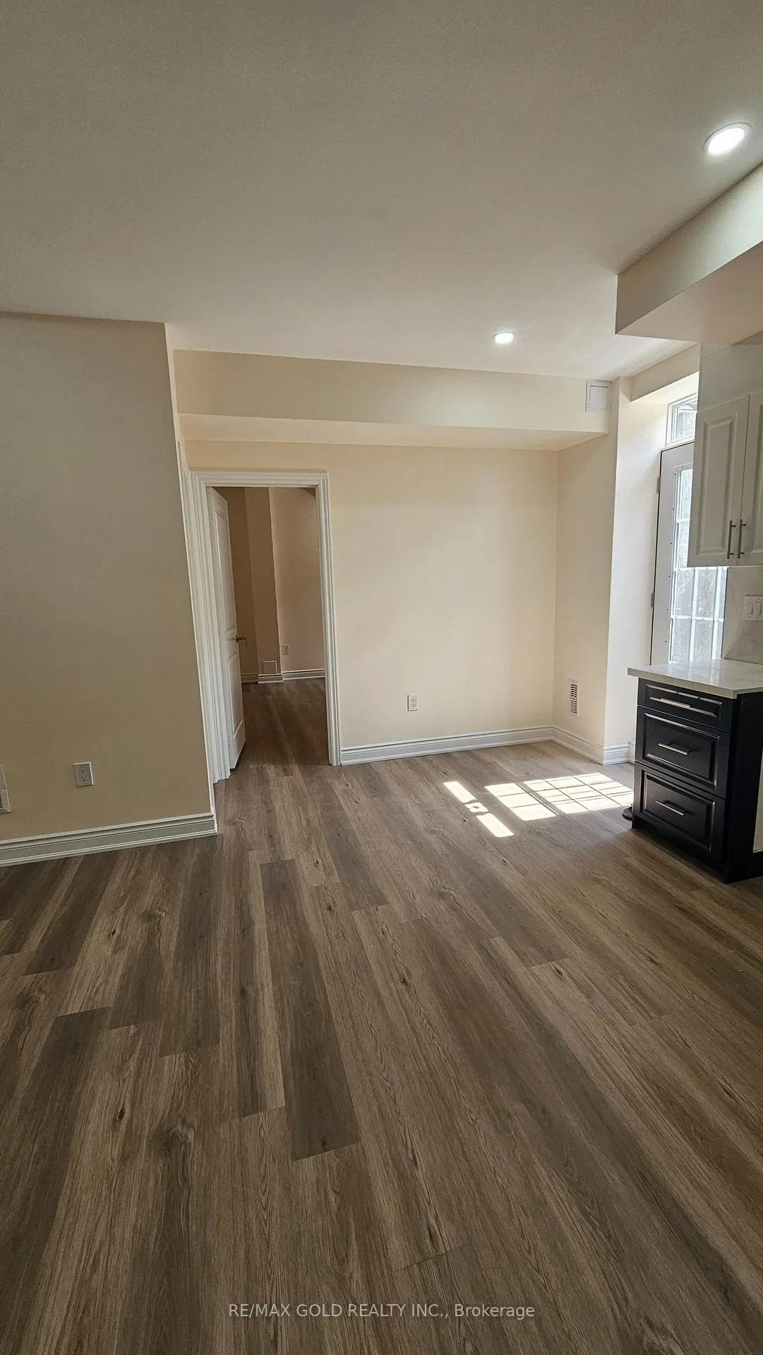 Photo 11 of Unit Bsmnt #2, 27 Lippa Drive, Caledon, Rural Caledon — HOMEH