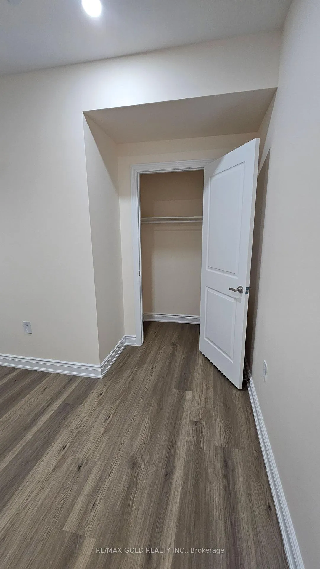 Photo 16 of Unit Bsmnt #2, 27 Lippa Drive, Caledon, Rural Caledon — HOMEH