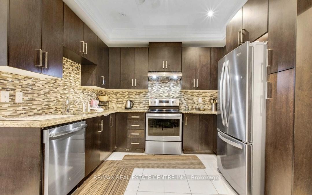 Photo 5 of 24 Interlude Drive, Brampton, Credit Valley — HOMEH