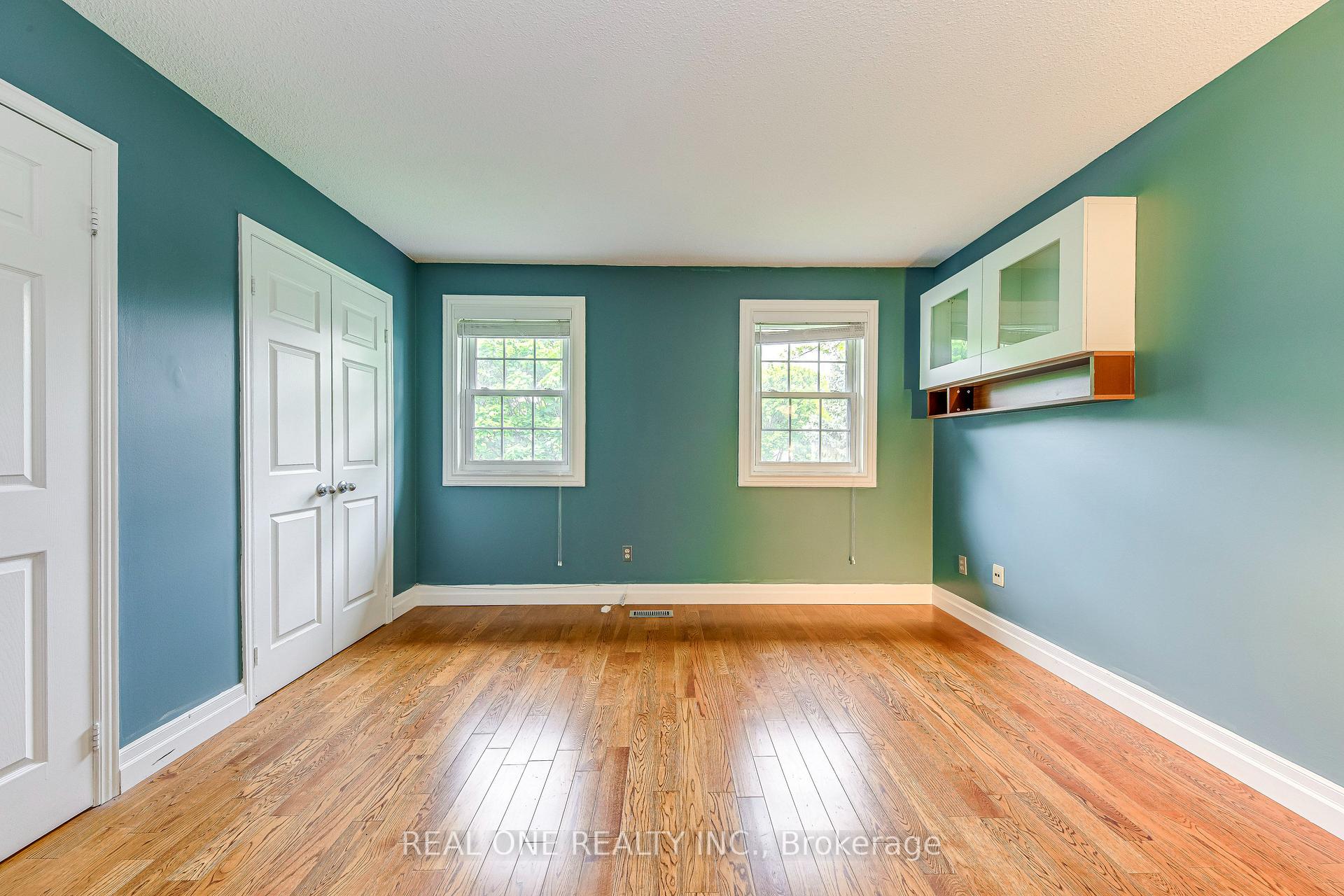 Photo 26 of 1236 Woodview Drive, Oakville, Glen Abbey — HOMEH