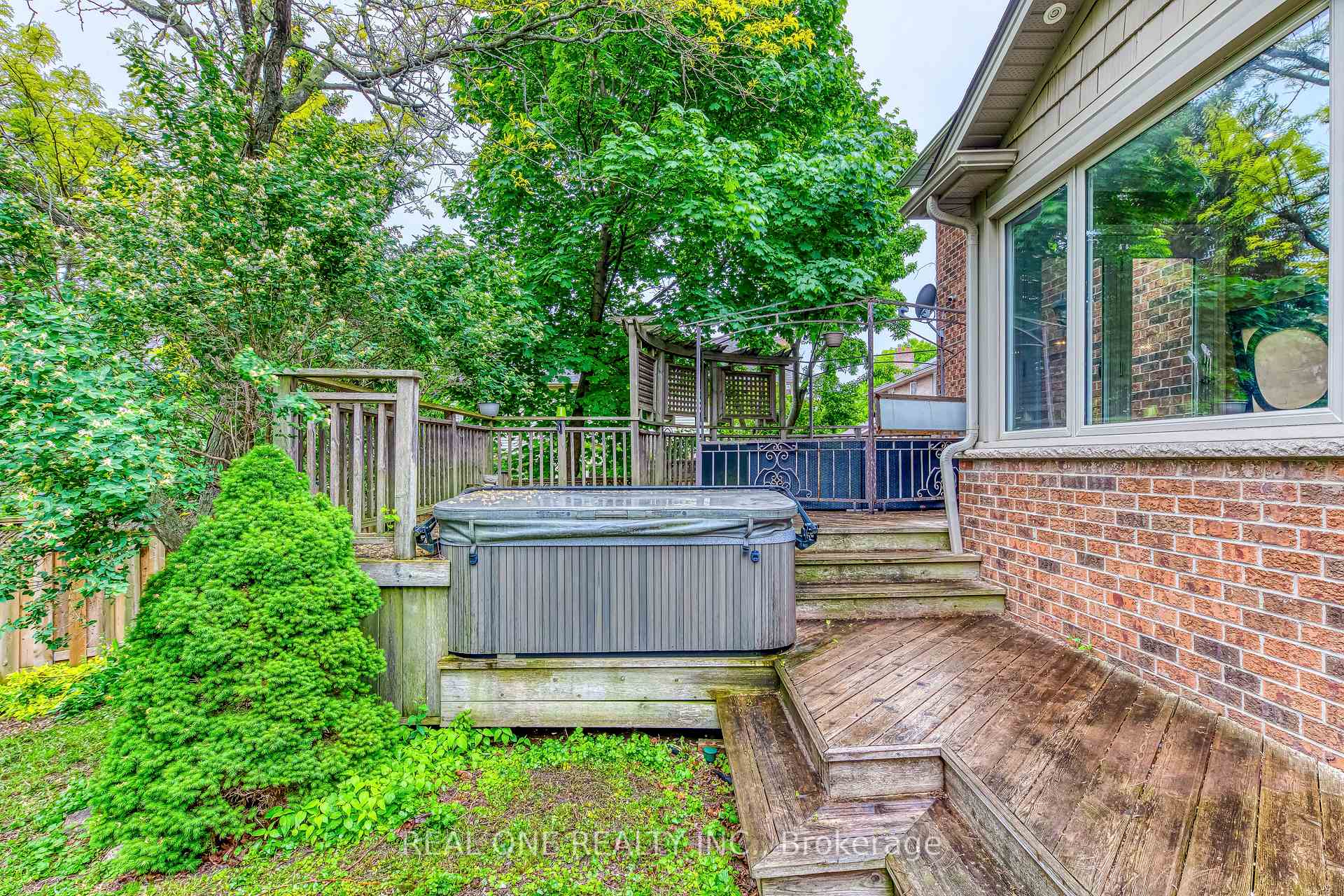 Photo 38 of 1236 Woodview Drive, Oakville, Glen Abbey — HOMEH