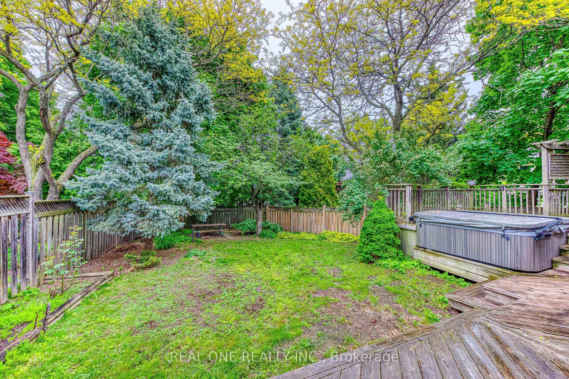 Photo 39 of 1236 Woodview Drive, Oakville, Glen Abbey — HOMEH