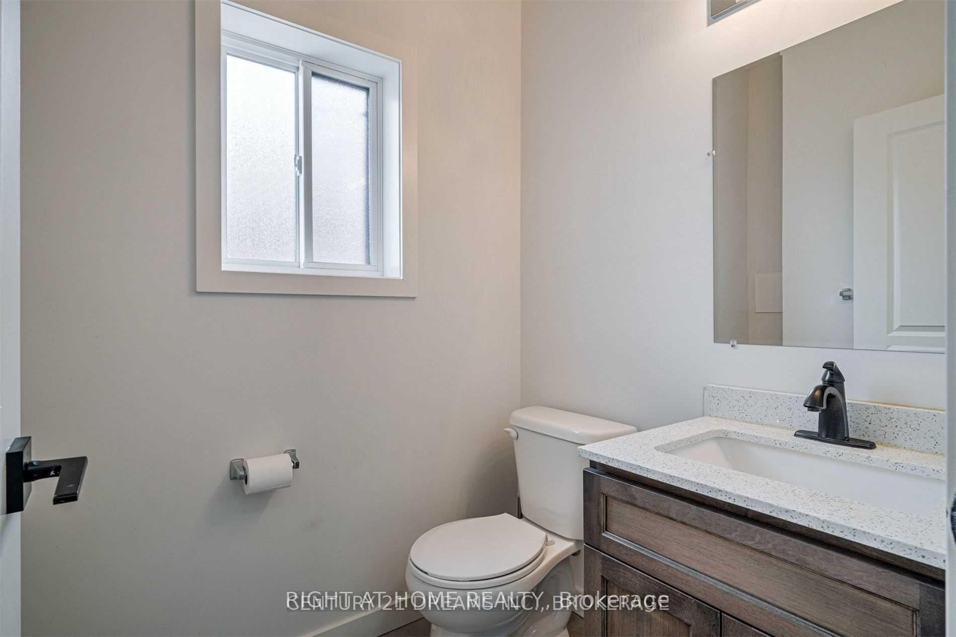 Photo 15 of 44 Franklin Street S, Kitchener, Stanley Park — HOMEH