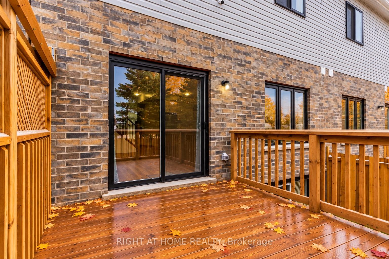 Photo 32 of 44 Franklin Street S, Kitchener, Stanley Park — HOMEH