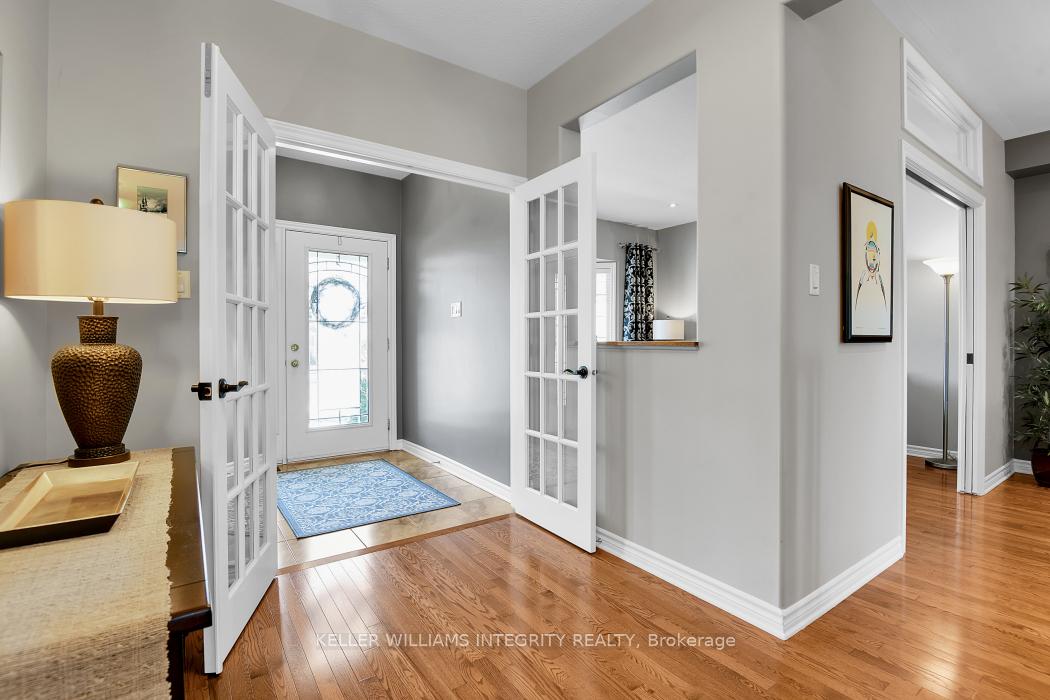 Photo 4 of 711 Vermillion Drive, Ottawa, Riverside South/Gloucester Glen — HOMEH