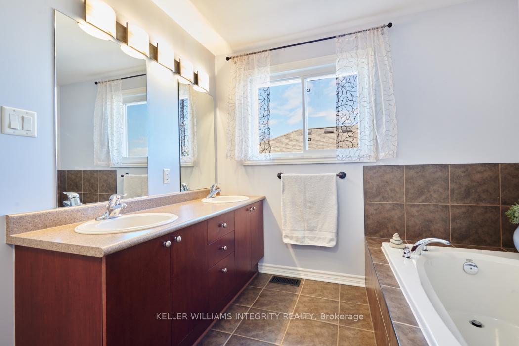 Photo 21 of 711 Vermillion Drive, Ottawa, Riverside South/Gloucester Glen — HOMEH