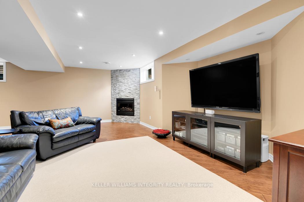 Photo 28 of 711 Vermillion Drive, Ottawa, Riverside South/Gloucester Glen — HOMEH