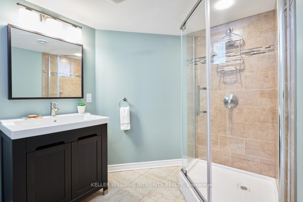 Photo 33 of 711 Vermillion Drive, Ottawa, Riverside South/Gloucester Glen — HOMEH