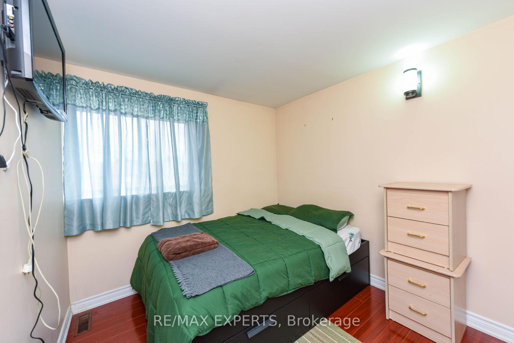 Photo 11 of Unit 24, 9 Kendleton Drive, Etobicoke, Mount Olive-Silverstone-Jamestown — HOMEH