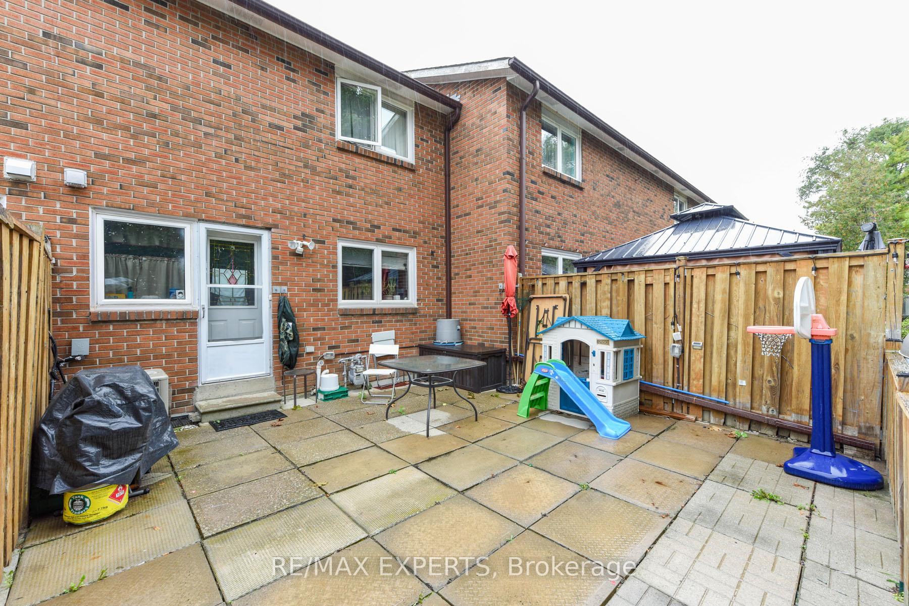Photo 15 of Unit 24, 9 Kendleton Drive, Etobicoke, Mount Olive-Silverstone-Jamestown — HOMEH