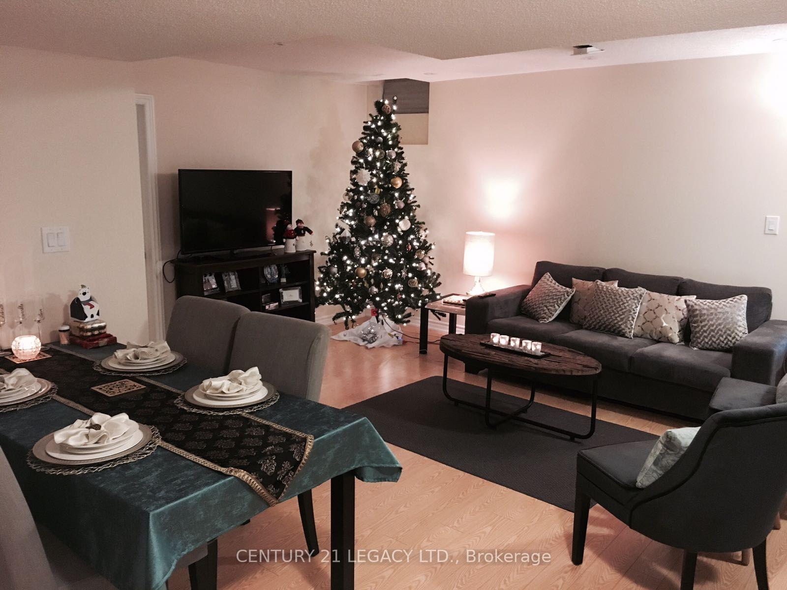 Photo 8 of 52 Vanwood Crescent, Brampton, Vales of Castlemore — HOMEH