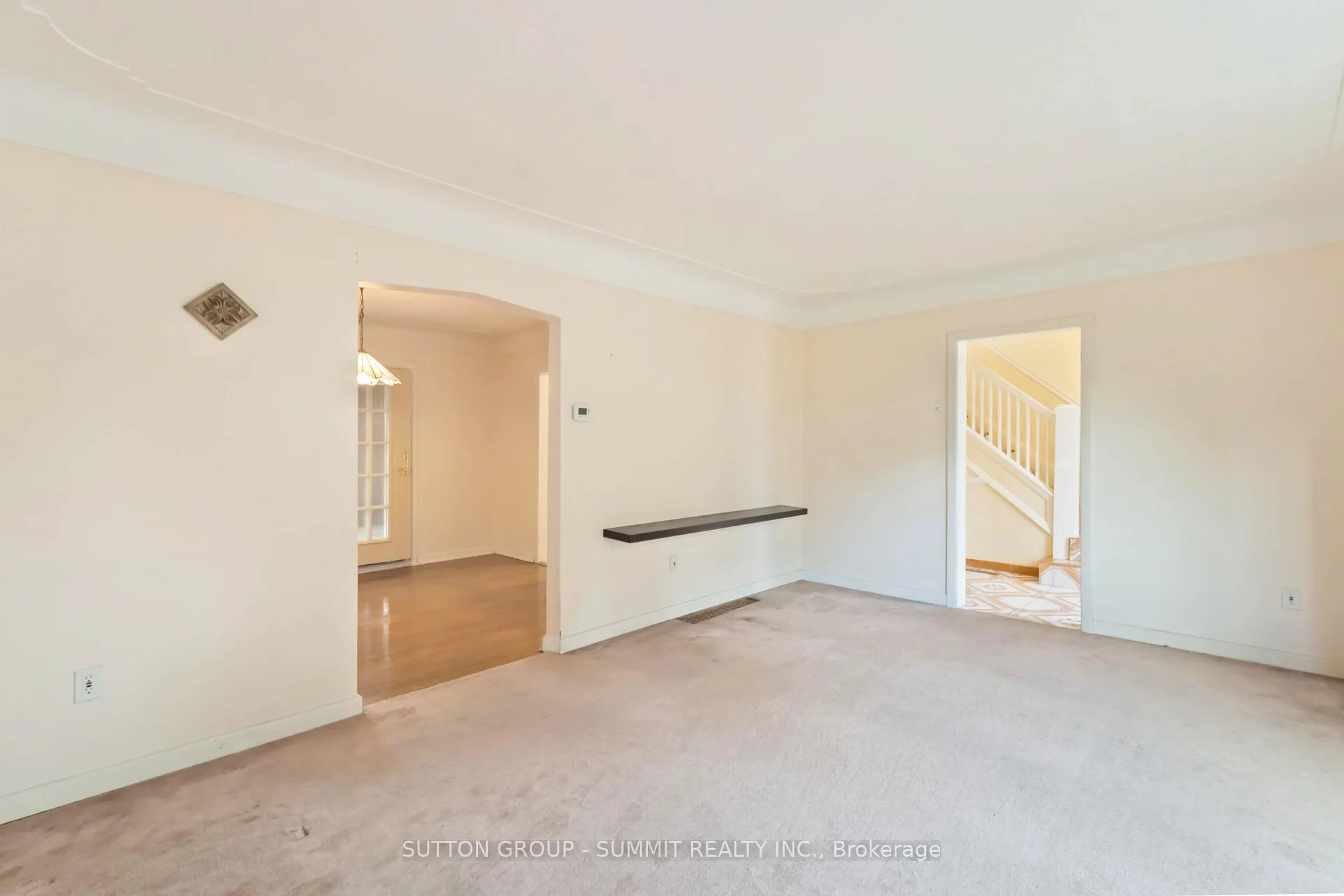 Photo 2 of 115 West 32nd Street, Hamilton, Westcliffe — HOMEH