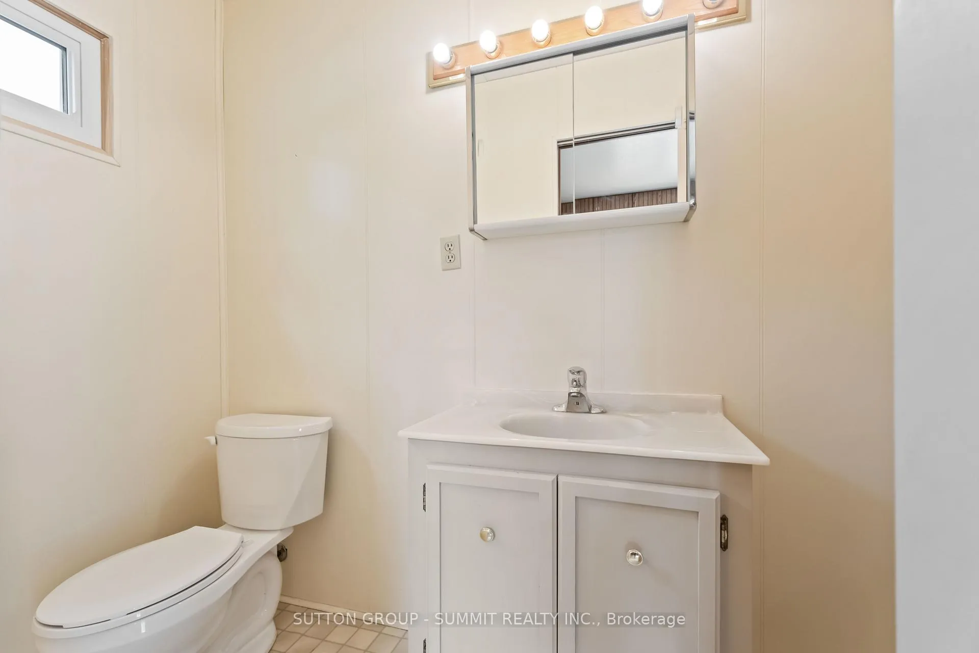 Photo 14 of 115 West 32nd Street, Hamilton, Westcliffe — HOMEH