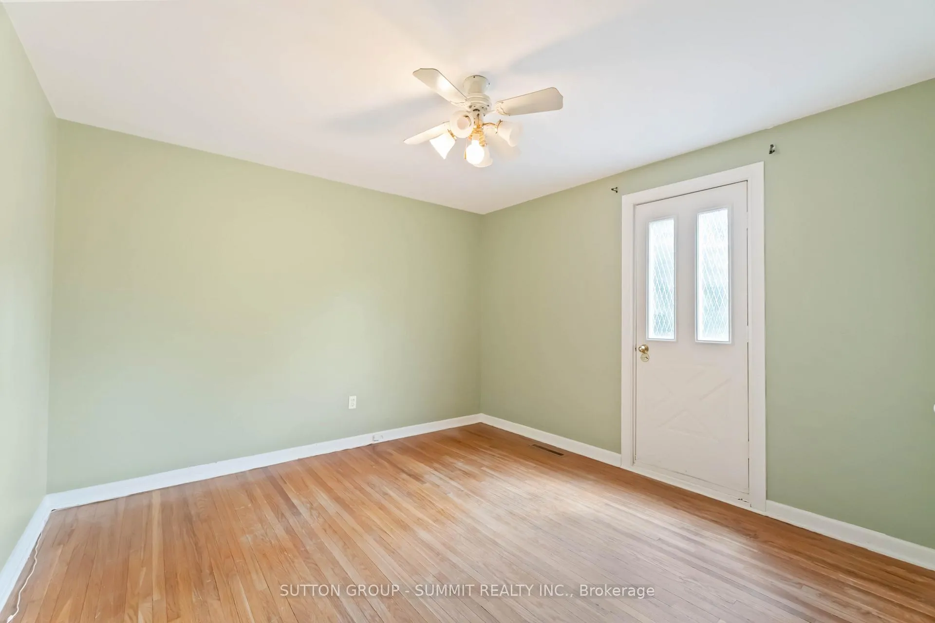 Photo 22 of 115 West 32nd Street, Hamilton, Westcliffe — HOMEH