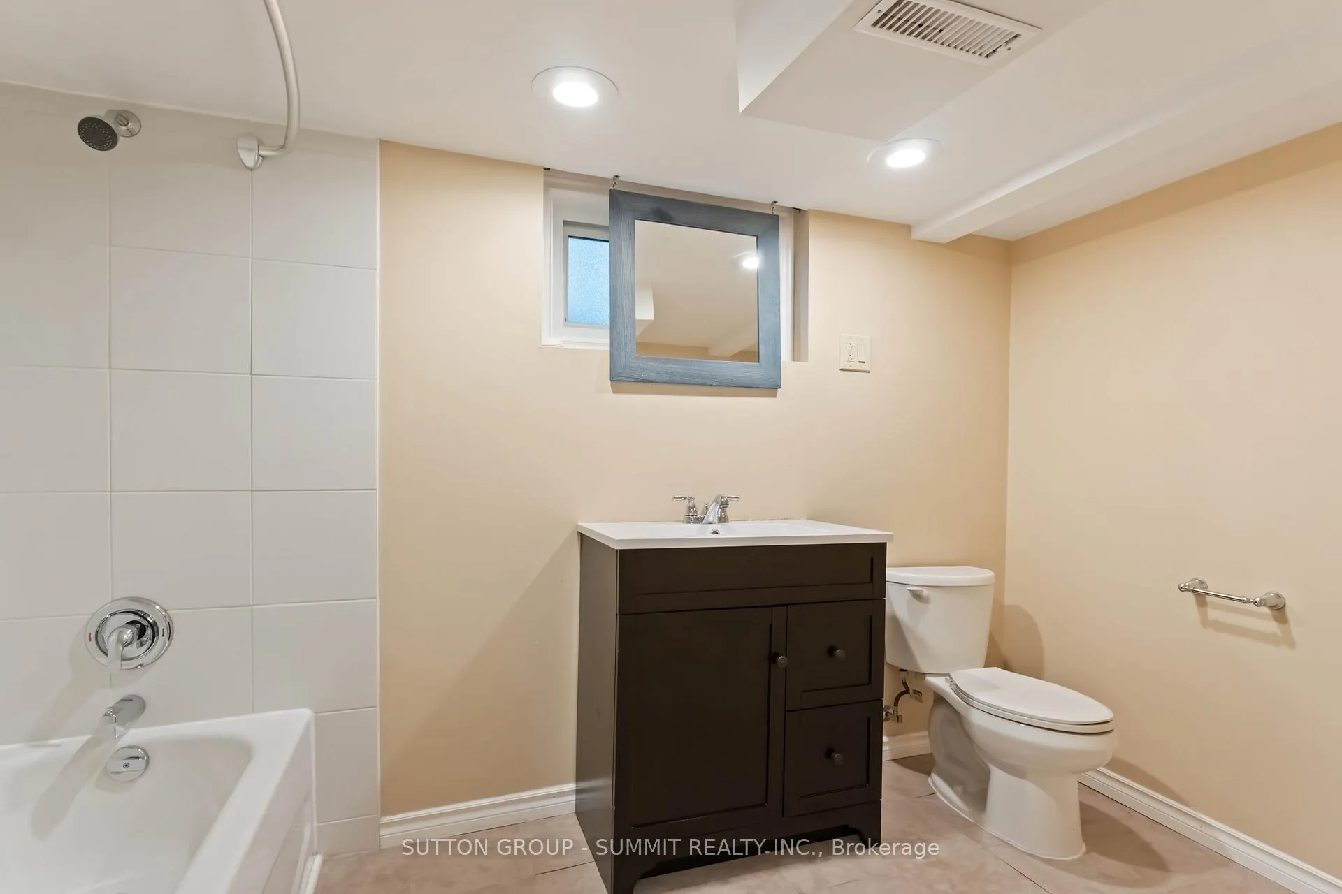 Photo 24 of 115 West 32nd Street, Hamilton, Westcliffe — HOMEH