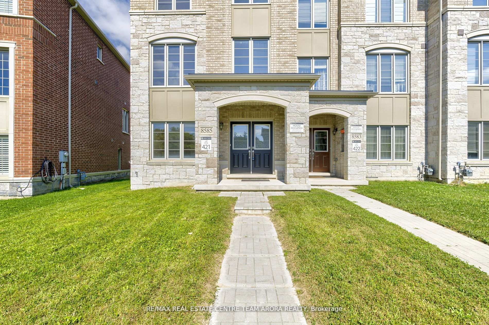 Photo 3 of 8585 Financial Drive, Brampton, Bram West — HOMEH