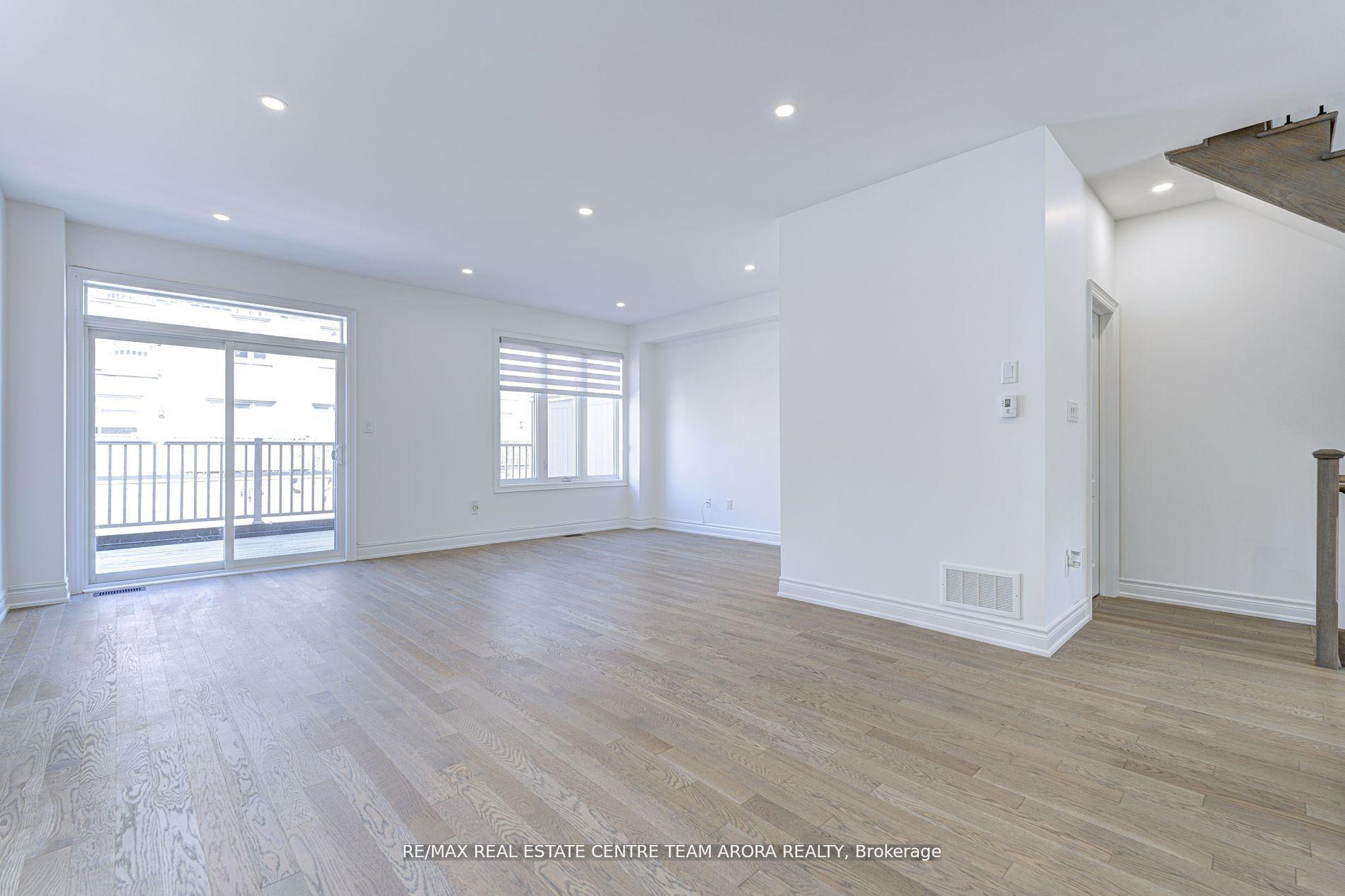 Photo 8 of 8585 Financial Drive, Brampton, Bram West — HOMEH