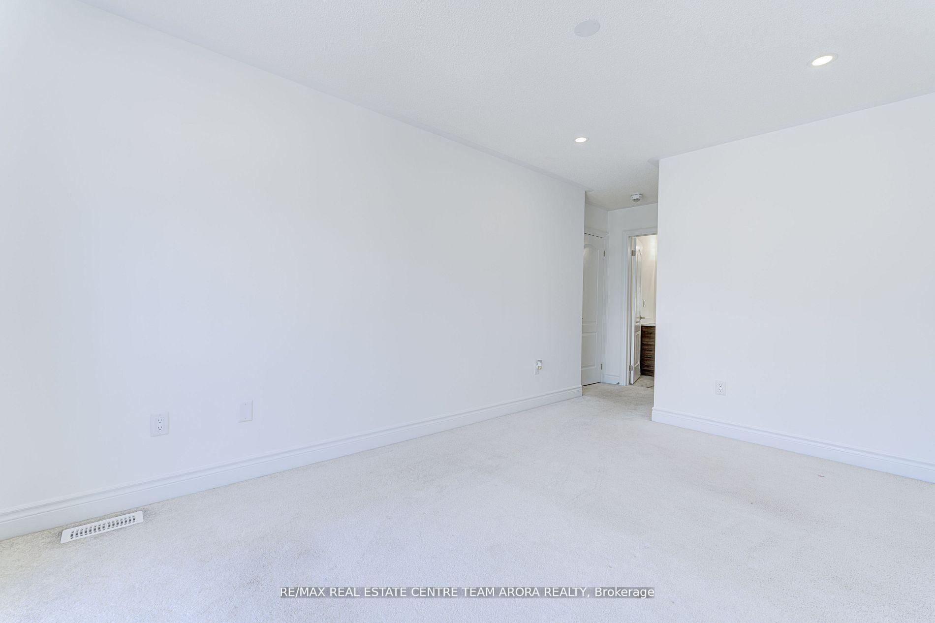 Photo 26 of 8585 Financial Drive, Brampton, Bram West — HOMEH