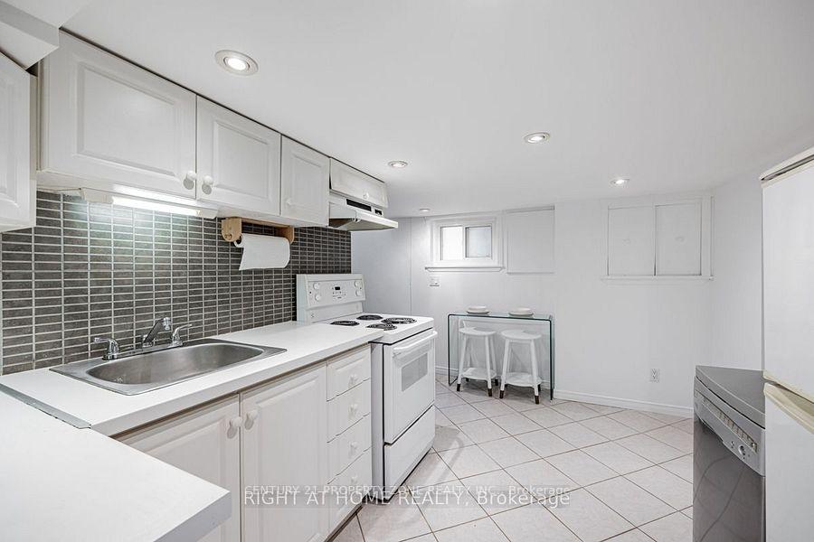 Photo 8 of 4 Struthers Street, Etobicoke, Mimico — HOMEH