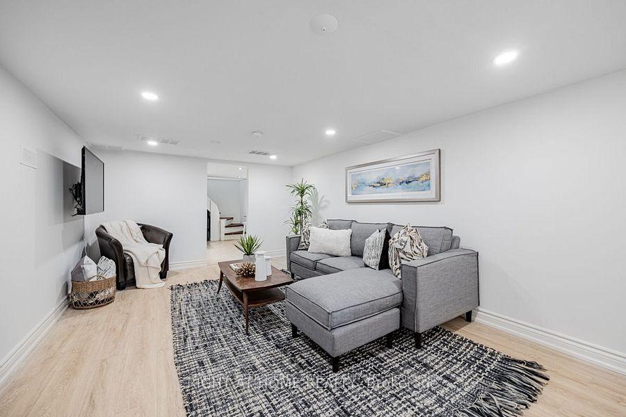 Photo 10 of 4 Struthers Street, Etobicoke, Mimico — HOMEH