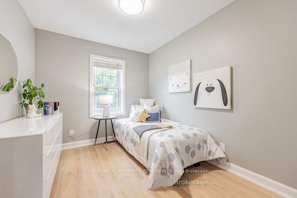Photo 17 of 4 Struthers Street, Etobicoke, Mimico — HOMEH