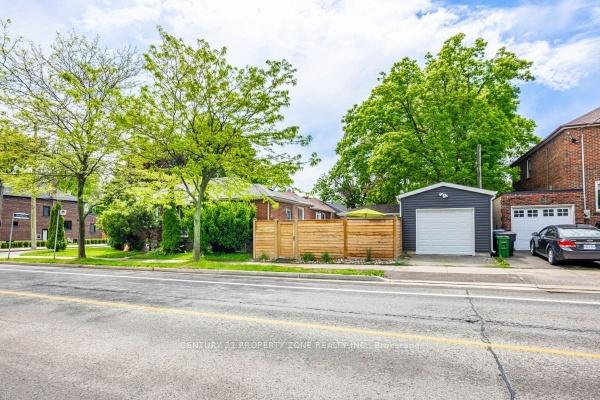 Photo 19 of 4 Struthers Street, Etobicoke, Mimico — HOMEH