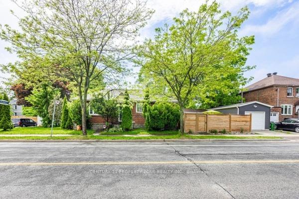 Photo 24 of 4 Struthers Street, Etobicoke, Mimico — HOMEH